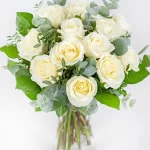 12 White Roses